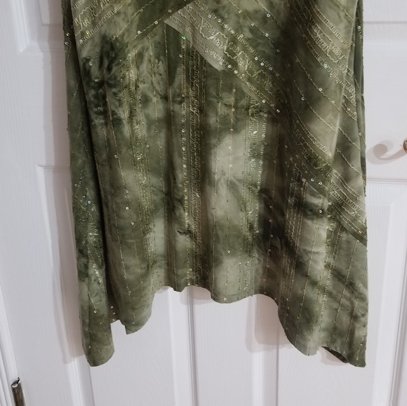 Gorgeous Sequined Sleeveless Dress - Picture 4 of 8